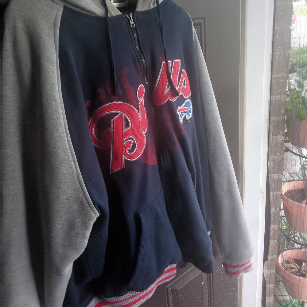 Buffalo Bills Full-Zip Hoodie – Classic Team Logo Sweater Jacket